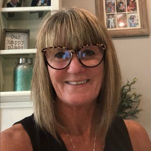 Meet your Posher, Linda